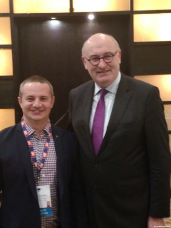 Daniel Dojlidko i Komisarz Phil Hogan